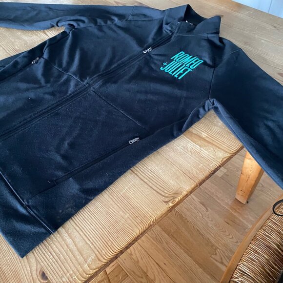 Full zip performance jacket -- Romeo and Juliet on Broadway crew-only show merch - Picture 4 of 8